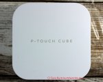 Brother PT-P300BT P-Touch Cube Etikettendrucker - Vorderseite des Druckers